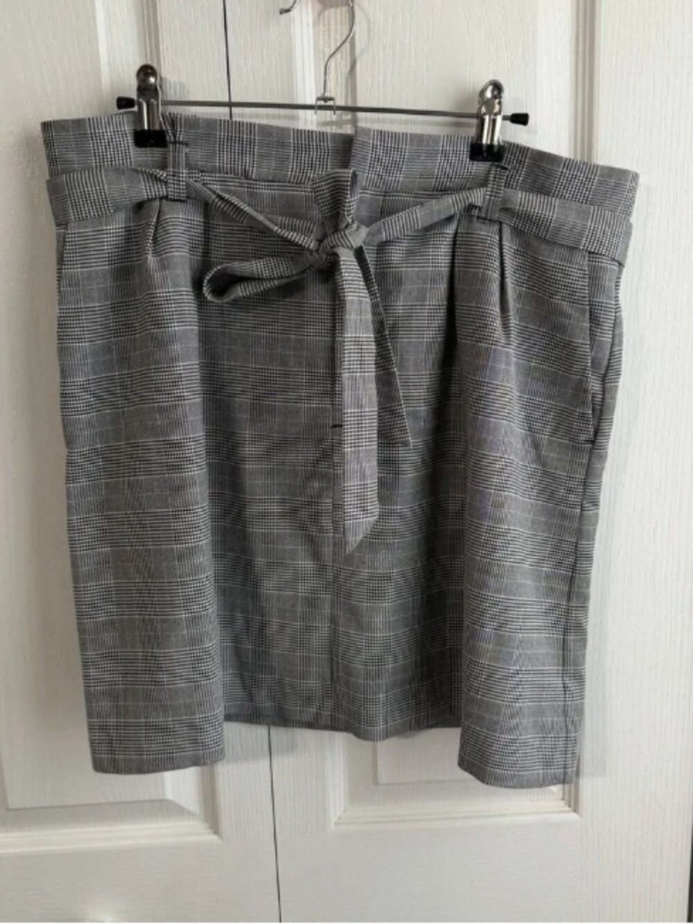 Banana Republic Plaid Skirt with Belt Size 4
